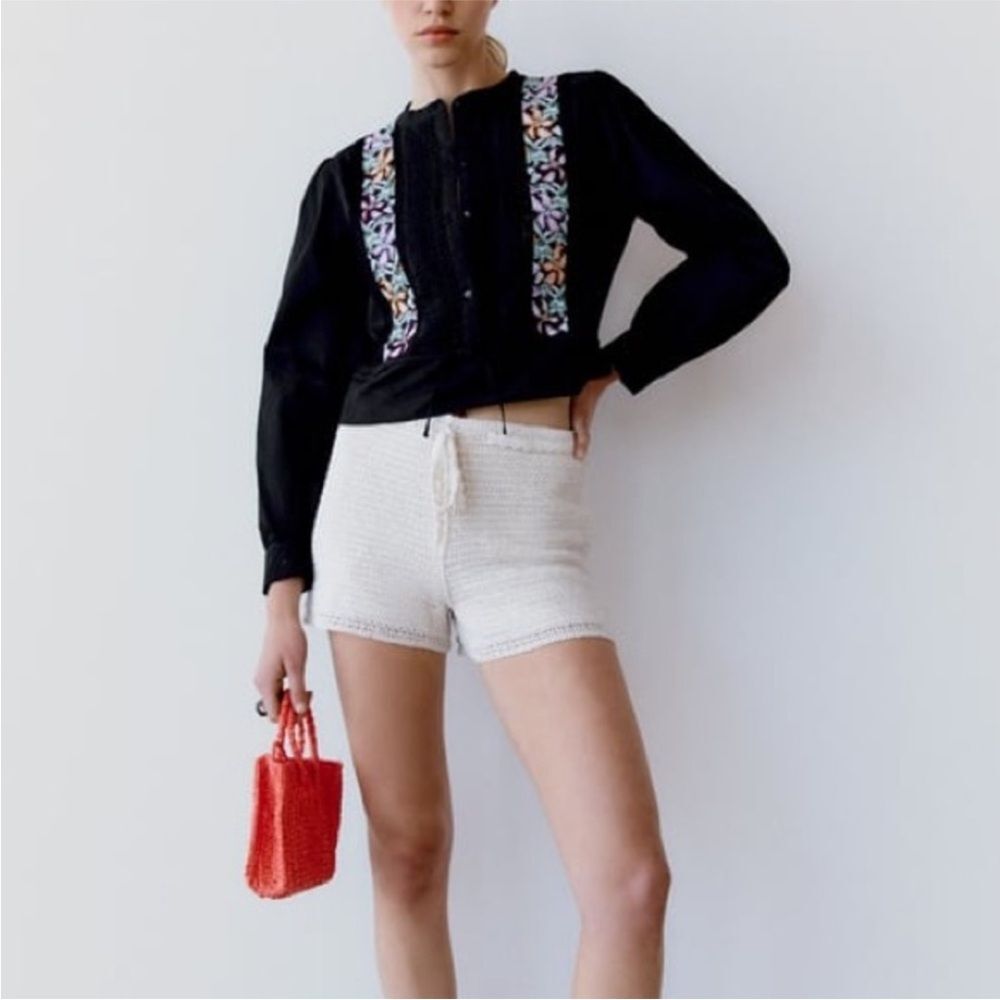 ZARA Boho Embroidered Blouse women’s size small Black balloon sleeve button down